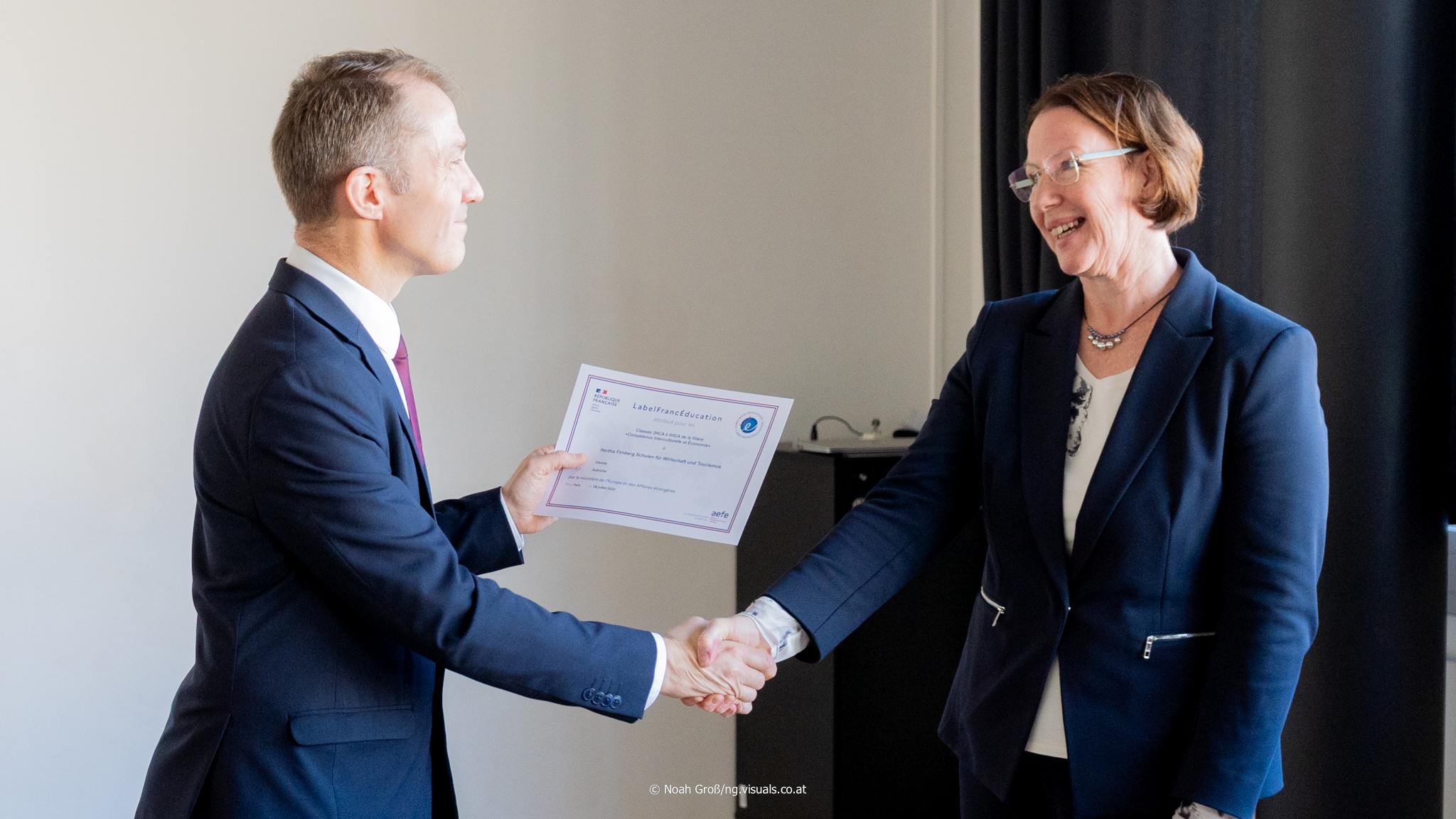 La diplomatie française am Firnbergplatz